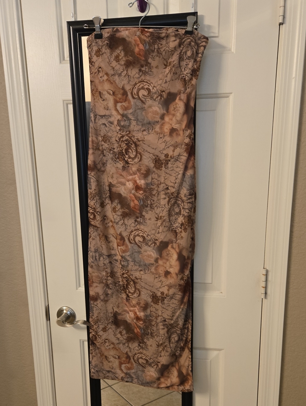 Almost Famous Floral Print Maxi Dress in Brown Sz M